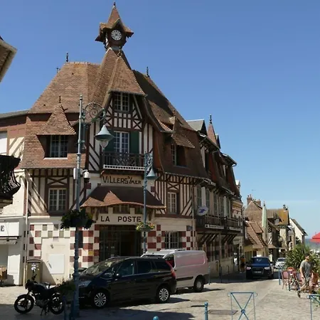 2 Pieces Avec Parking, Centre De - Fr-1-712-40 * Villers-sur-Mer