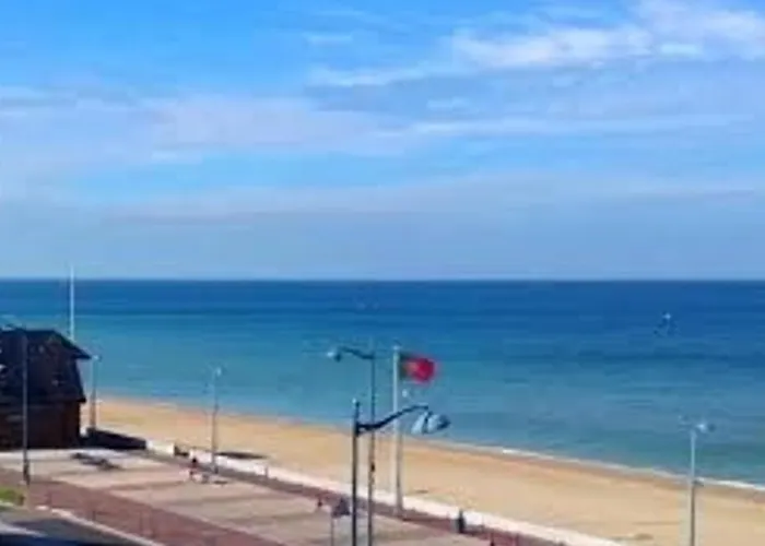 2 Pieces Avec Parking, Centre De - Fr-1-712-40 * Villers-sur-Mer