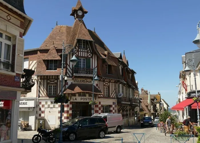 2 Pieces Avec Parking, Centre De - Fr-1-712-40 * Villers-sur-Mer